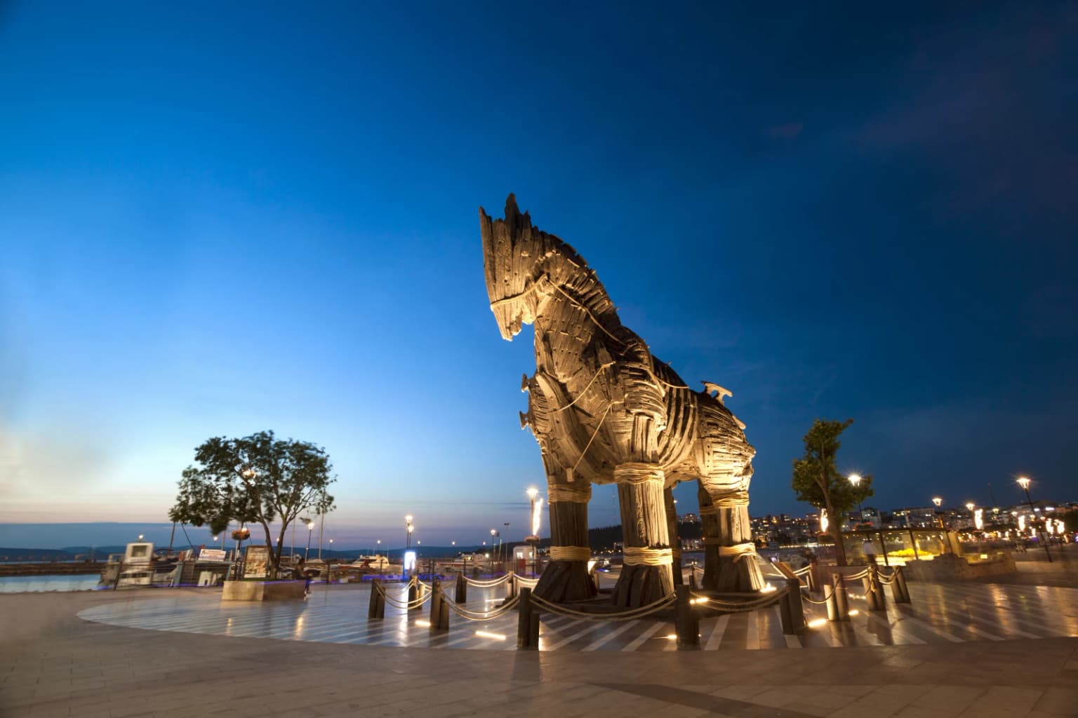 Istanbul To Gallipoli, Troy, And Pergamon