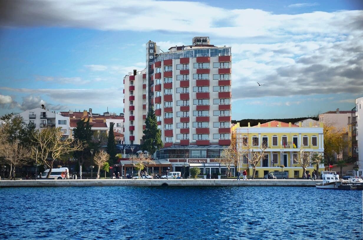 Hotel Akol